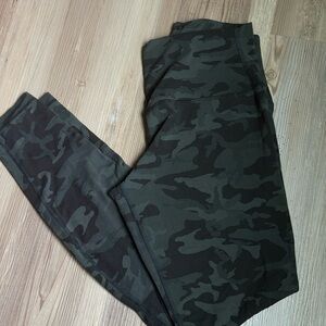 Lululemon align Camo Print Leggings - Dark Green & Black